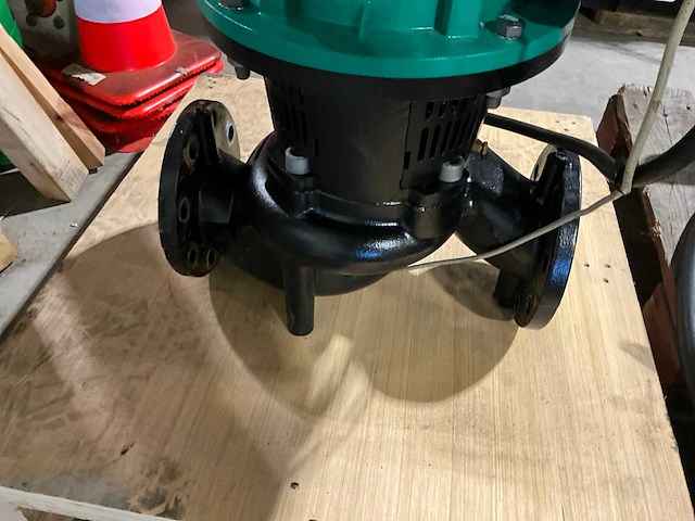 Wilo il-e 80/140-7.5/2-r1-ie4 inline centrifugaalpomp - afbeelding 3 van  6