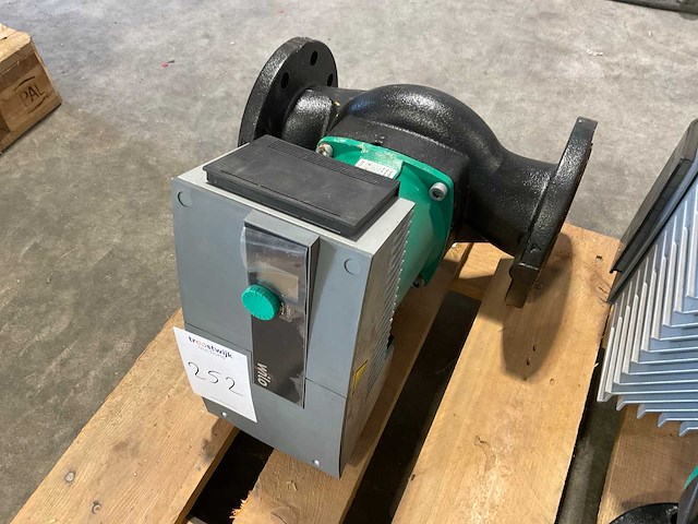 Wilo stratos 100/1-12 circulatiepomp - afbeelding 2 van  4