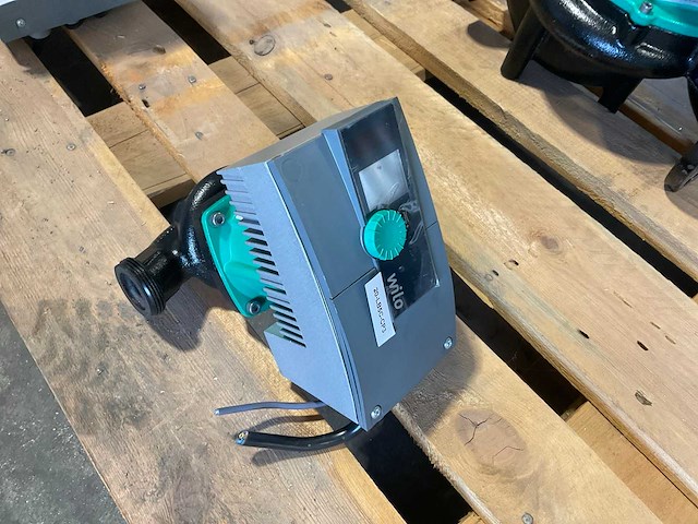 Wilo stratos 25/1-8 circulatiepomp - afbeelding 1 van  2