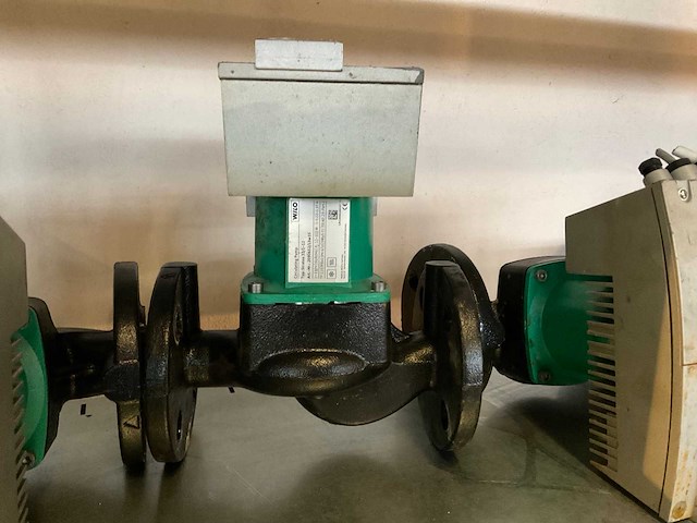 Wilo stratos 32/1-12 circulatiepomp (3x) - afbeelding 2 van  3