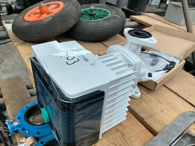 Wilo stratos maxo 1.25x3-35 pomp - afbeelding 3 van  7