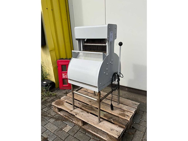 Wilro 12 broodsnijmachine - afbeelding 3 van  9