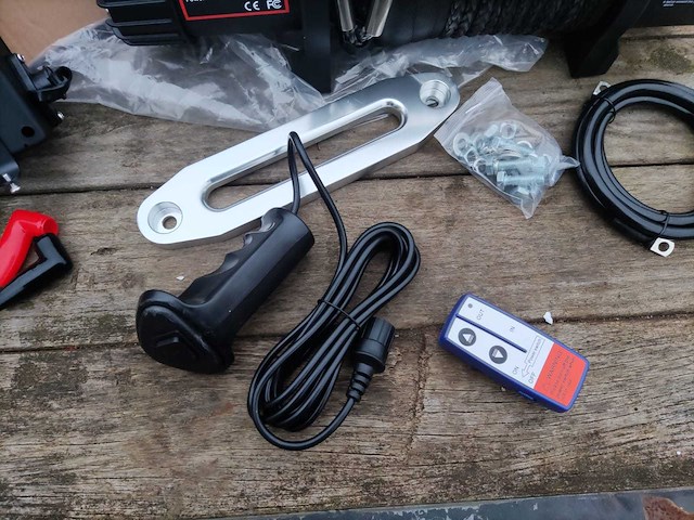 Winch - 13500 lbs - lier - kabellier - afbeelding 8 van  8