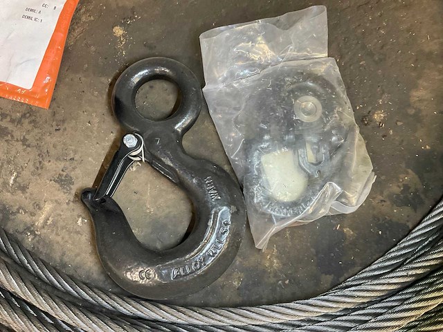 Winch cable - afbeelding 2 van  3