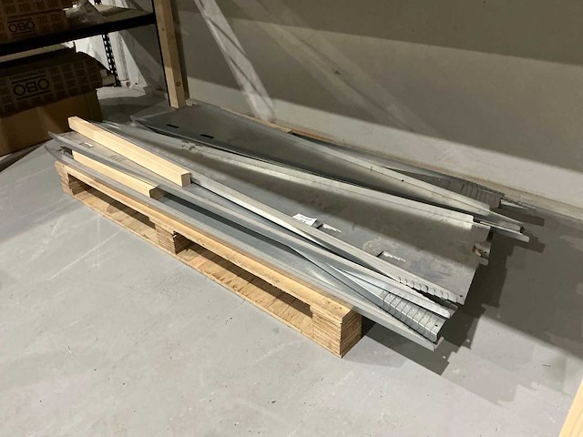 Winddeflector links en rechts (60x) - afbeelding 3 van  4