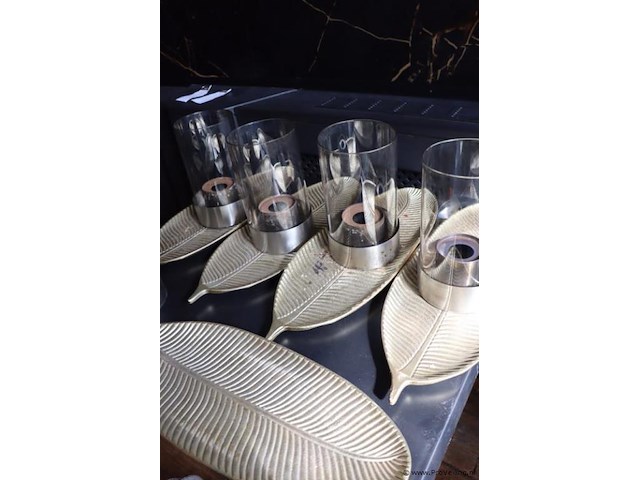 Windlicht op blad - 5 setjes - afbeelding 5 van  5