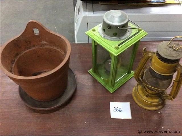 Windlichten + - afbeelding 1 van  2