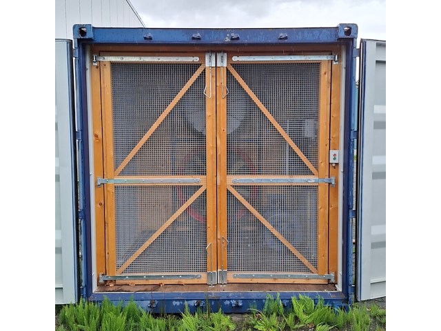 Windmolen testopstelling in 40ft high-cube container - afbeelding 9 van  50