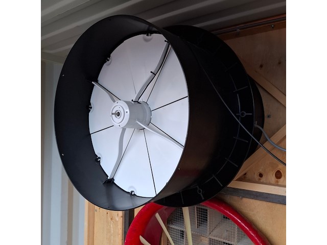 Windmolen testopstelling in 40ft high-cube container - afbeelding 18 van  50