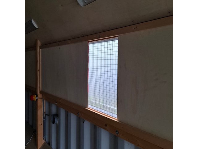 Windmolen testopstelling in 40ft high-cube container - afbeelding 43 van  50