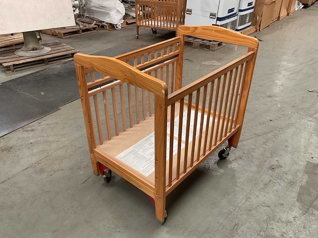 Window crib - afbeelding 3 van  7