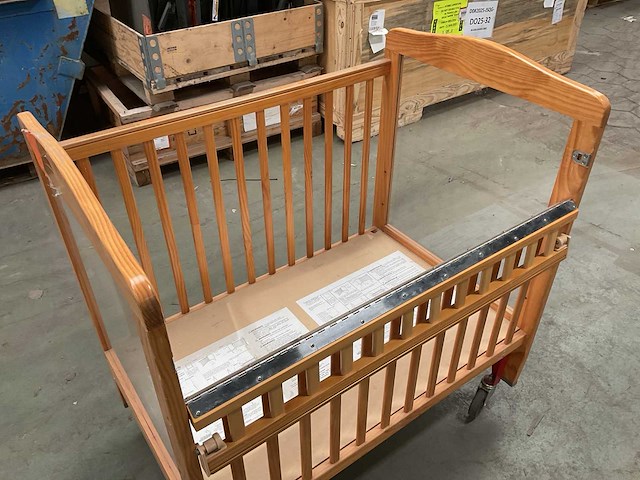 Window crib - afbeelding 3 van  4