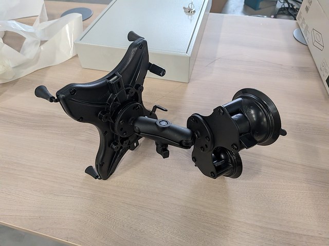 Windows 10 tablet in rugged tablethoes - afbeelding 4 van  6