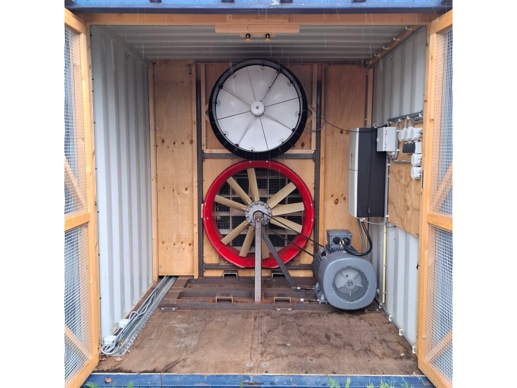Windtunnel testopstelling afkomstig uit het faillissement van: insidiamini ontwikkeling b.v.