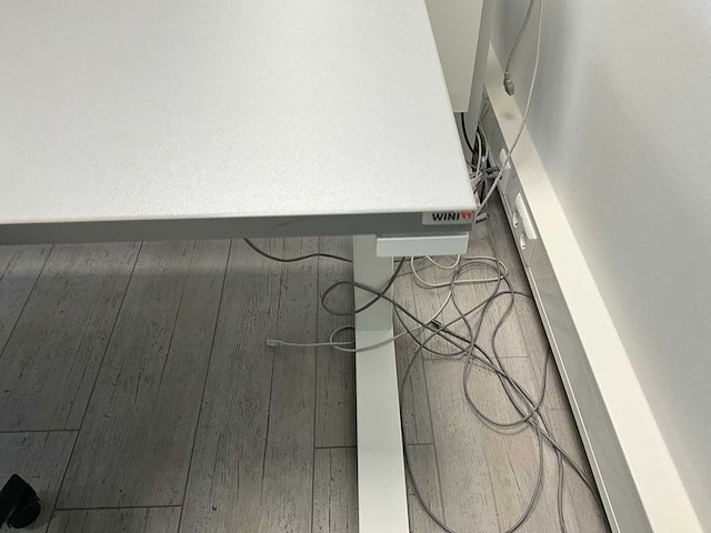 Wini height-ajustable bureau-setup - afbeelding 5 van  5