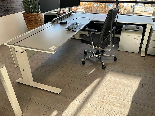 Wini height-ajustable bureau-setup - afbeelding 1 van  7