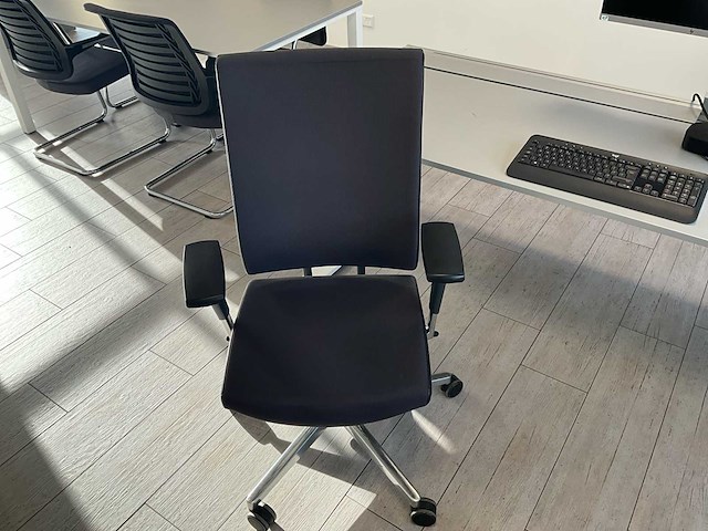 Wini height-ajustable bureau-setup - afbeelding 6 van  7