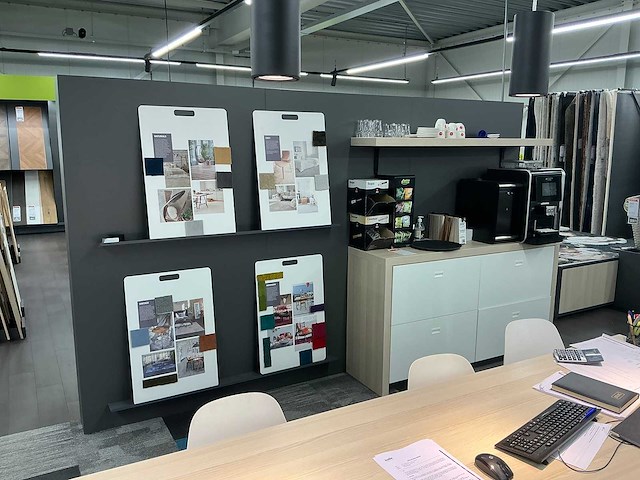 Winkel koffiemeubel - afbeelding 1 van  5