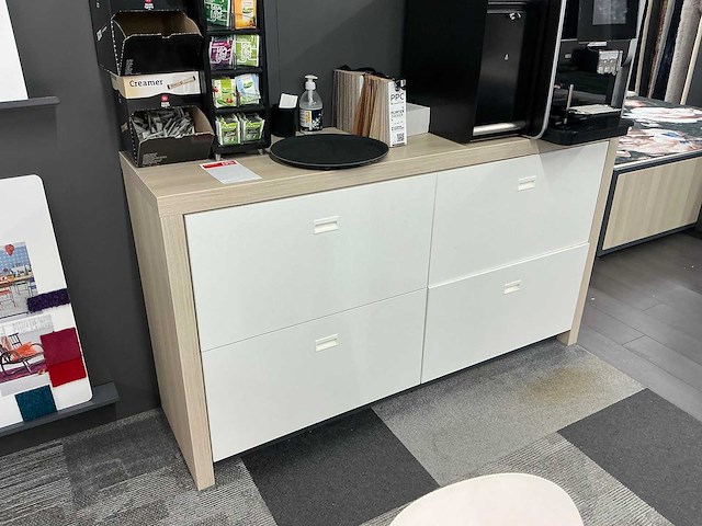 Winkel koffiemeubel - afbeelding 2 van  5