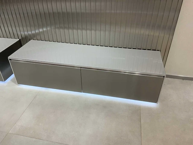 Winkel meubilair 1700x500x400 mm - afbeelding 1 van  5