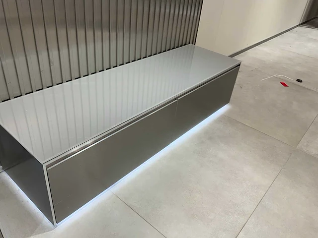 Winkel meubilair 1700x500x400 mm - afbeelding 3 van  5