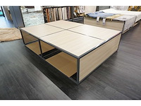 Winkel meubilair (2x)