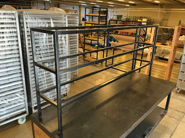 Winkel meubilair - afbeelding 2 van  4