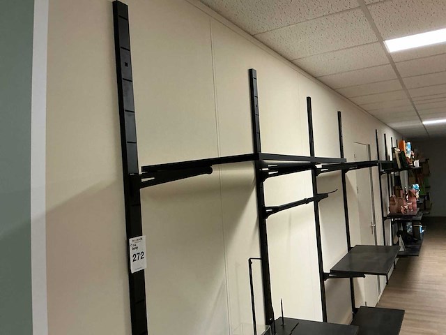 Winkel meubilair/wandstellingen - afbeelding 3 van  10