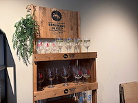 Winkel opstelling (bier grotendeels tht verlopen) - afbeelding 6 van  7
