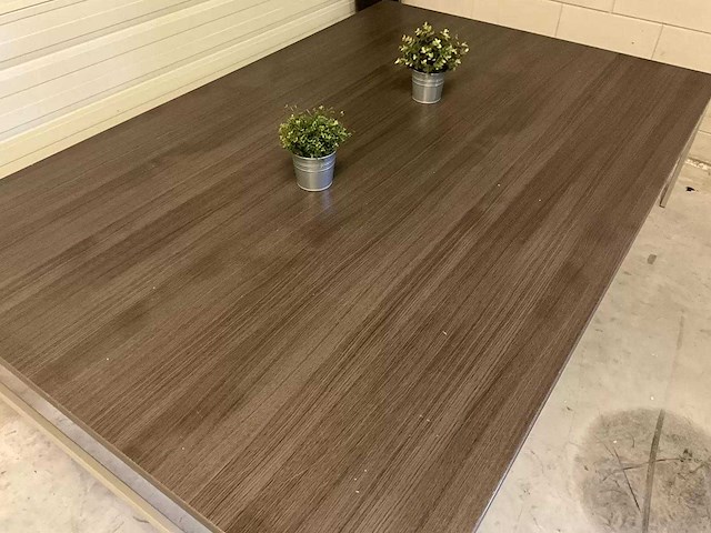 Winkel presentatietafel - afbeelding 5 van  5