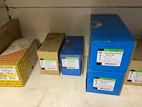 Winkel stelling met inhoud. - afbeelding 3 van  49