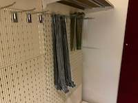 Winkel stelling met inhoud. - afbeelding 19 van  49