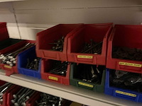 Winkel stelling met inhoud. - afbeelding 29 van  49