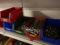 Winkel stelling met inhoud. - afbeelding 30 van  49