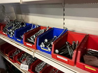 Winkel stelling met inhoud. - afbeelding 32 van  49