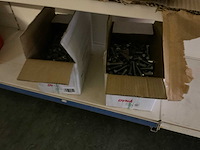 Winkel stelling met inhoud. - afbeelding 39 van  49