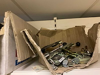 Winkel stelling met inhoud. - afbeelding 34 van  49