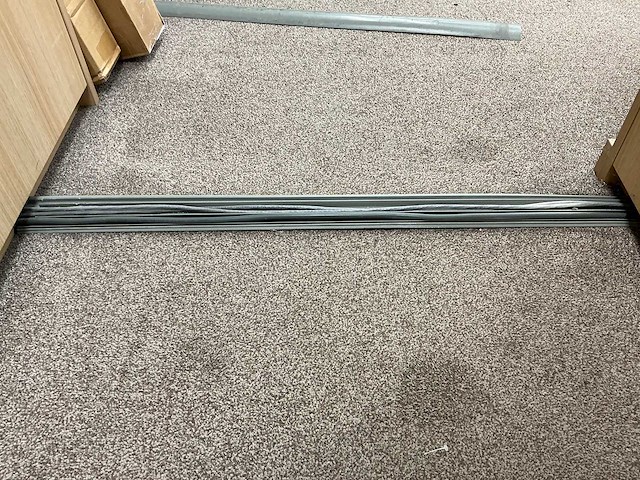 Winkel toonbank met achterwand - afbeelding 2 van  11