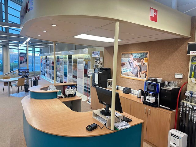 Winkel toonbank met bovenbouw - afbeelding 6 van  8