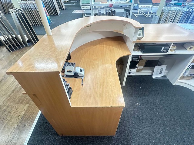 Winkel toonbank met bovenbouw - afbeelding 6 van  7