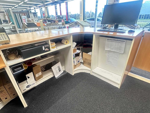 Winkel toonbank met bovenbouw - afbeelding 7 van  7