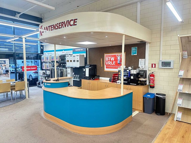 Winkel toonbank met bovenbouw - afbeelding 1 van  10