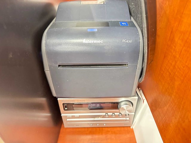 Winkel toonbank met inhoud - afbeelding 7 van  8