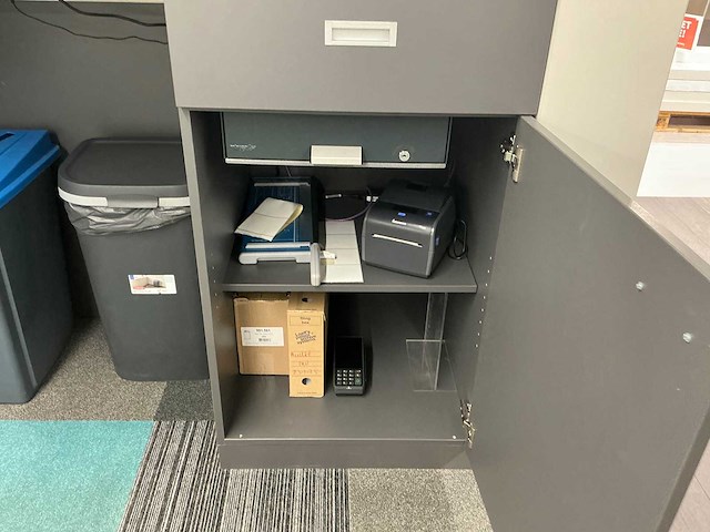 Winkel toonbank - afbeelding 7 van  9