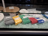 Winkelbalie v.v. 2x vitrinekast - afbeelding 19 van  22