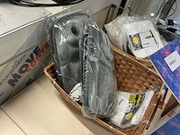 Winkeldisplay met aanstekergas en divers - afbeelding 6 van  7