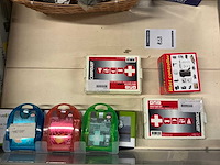 Winkeldisplay met aanstekergas en divers - afbeelding 7 van  7