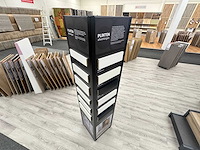 Winkeldisplay voor plinten - afbeelding 1 van  2