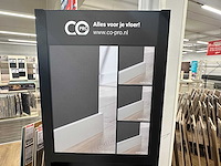 Winkeldisplay voor plinten - afbeelding 2 van  3