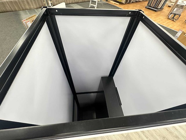 Winkeldisplay voor plinten - afbeelding 2 van  2